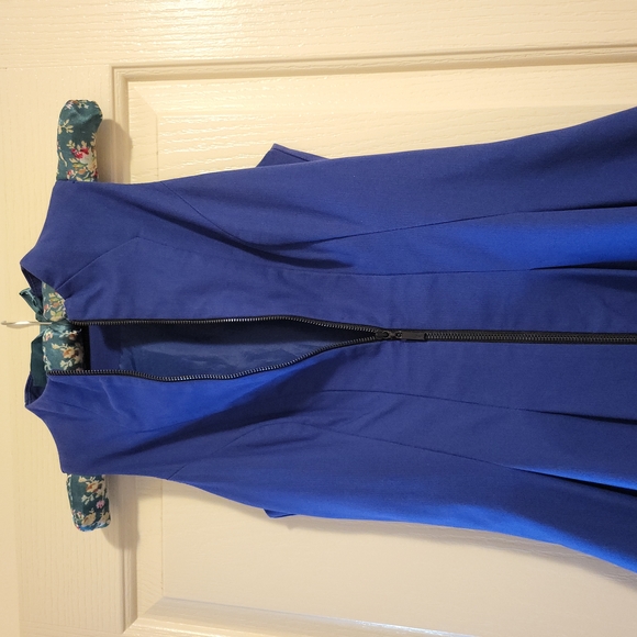 Cue Dress - Picture 6 of 9